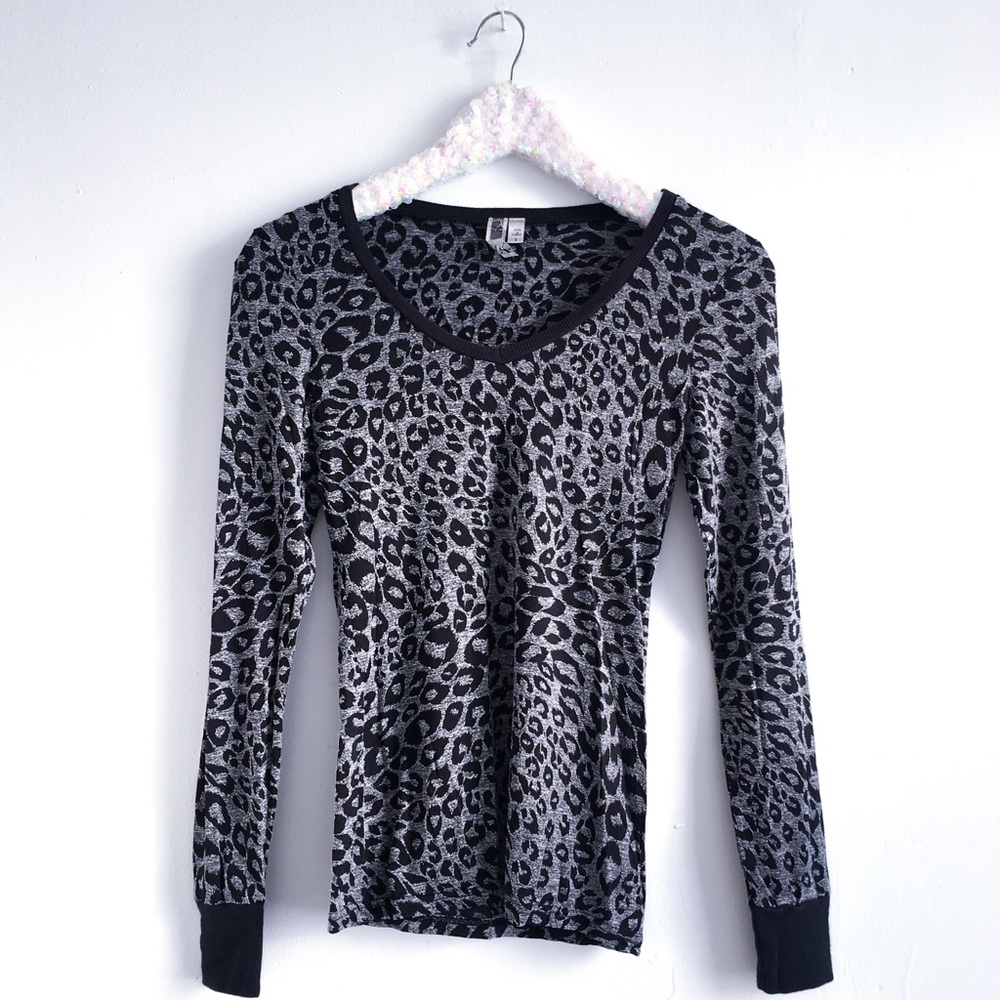 BKE leopard print long sleeve t-shirt